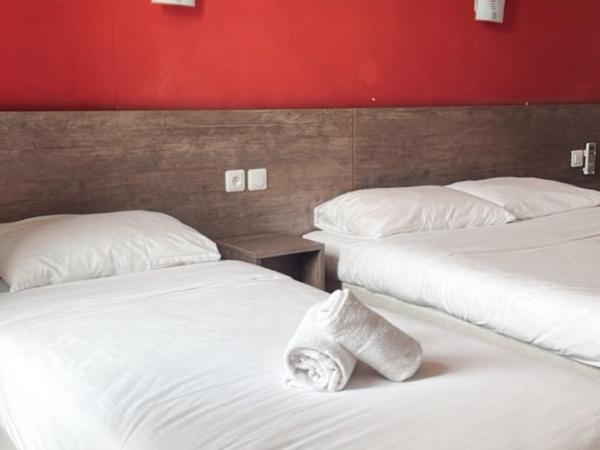 Hotel Riviera : photo 1 de la chambre chambre familiale supérieure (5 adultes)