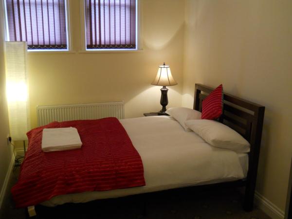 Hotel Citystay : photo 6 de la chambre chambre double avec salle de bains privative