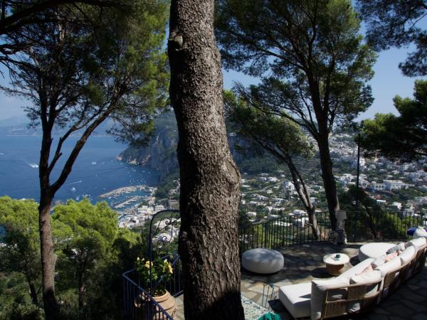 La Casa nel Bosco : photo 10 de la chambre chambre lit king-size - vue sur mer