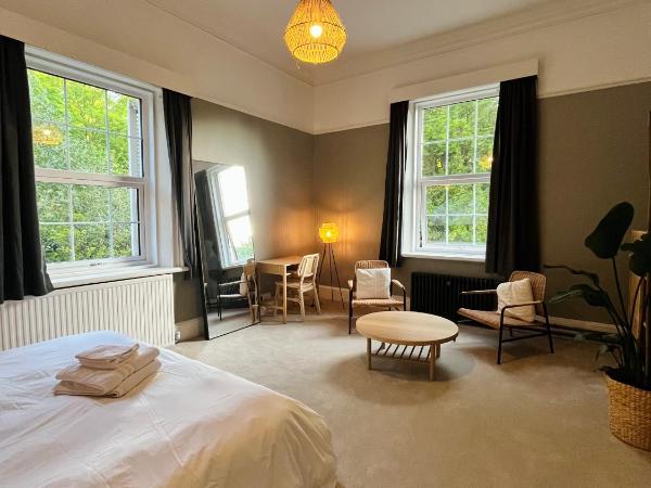 Mossley Hill Retreat : photo 2 de la chambre suite deluxe avec lit king-size