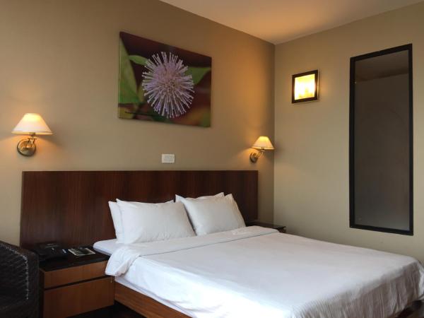 Siloso Beach Resort - Sentosa : photo 1 de la chambre chambre deluxe double ou lits jumeaux