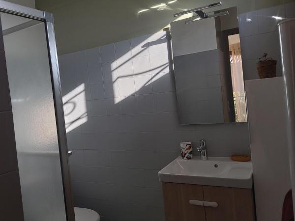 Chez Mo T1 indépendant avec son jardin privatif : photo 1 de la chambre chambre double avec terrasse