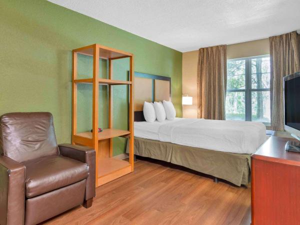 Extended Stay America Suites - Orlando - Maitland - Summit Tower Blvd : photo 2 de la chambre studio lit queen-size - non-fumeurs