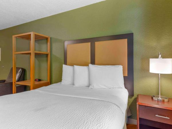 Extended Stay America Suites - Orlando - Maitland - Summit Tower Blvd : photo 3 de la chambre studio lit queen-size - non-fumeurs