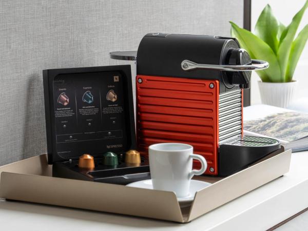 Quincy Hotel Singapore by Far East Hospitality : photo 4 de la chambre chambre premier