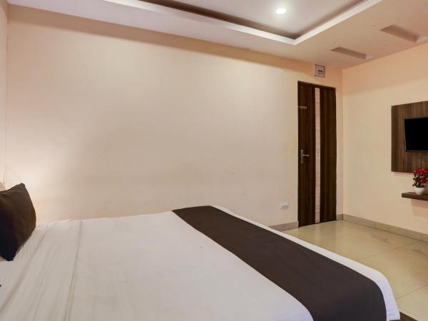 Super Hotel O 16428 Hotel Vaishnavi Inn : photo 4 de la chambre petite chambre simple