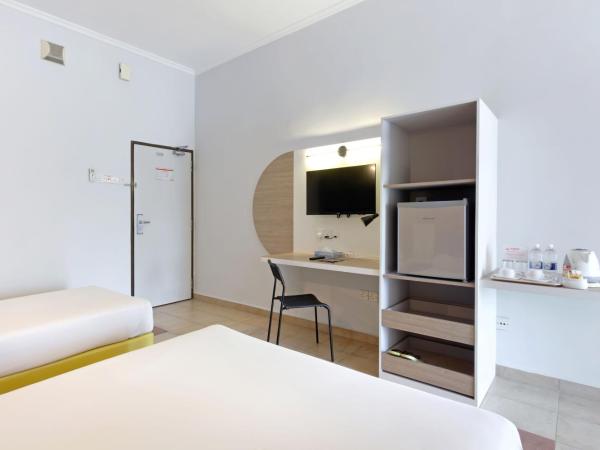 Kings Hotel Melaka : photo 2 de la chambre chambre double ou lits jumeaux standard