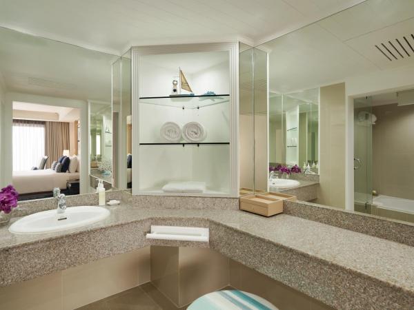 Avani Pattaya Resort : photo 9 de la chambre suite 1 chambre avec vue sur la mer