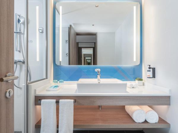 Holiday Inn Express Guangzhou Panyu Dashi, an IHG Hotel : photo 4 de la chambre chambre standard