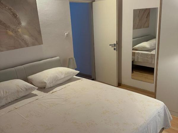 Villa Brajković : photo 6 de la chambre appartement 2 chambres avec balcon