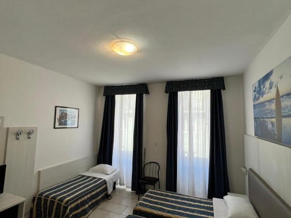 Hotel Alessander : photo 7 de la chambre chambre triple