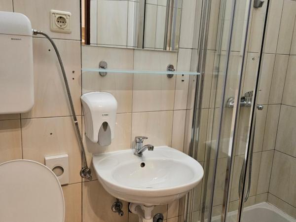 Castello Hostel : photo 3 de la chambre lit dans dortoir mixte de 4 lits