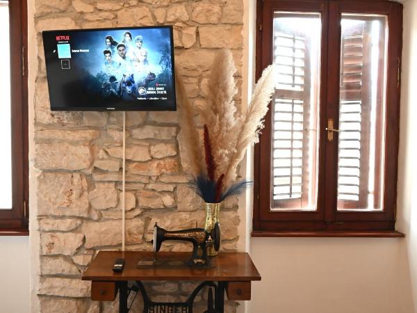 Ivana Rooms : photo 5 de la chambre petite chambre lits jumeaux