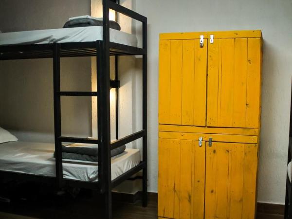 Reserva 69 Hostel : photo 4 de la chambre lit superposé dans dortoir mixte