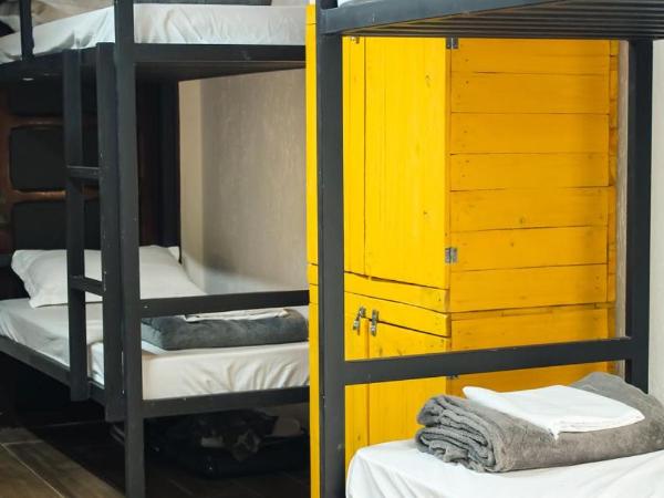 Reserva 69 Hostel : photo 6 de la chambre lit superposé dans dortoir mixte