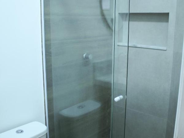 Reserva 69 Hostel : photo 1 de la chambre chambre double avec salle de bains privative