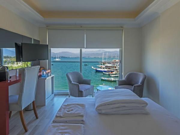 Maria : photo 3 de la chambre chambre deluxe avec 2 lits doubles