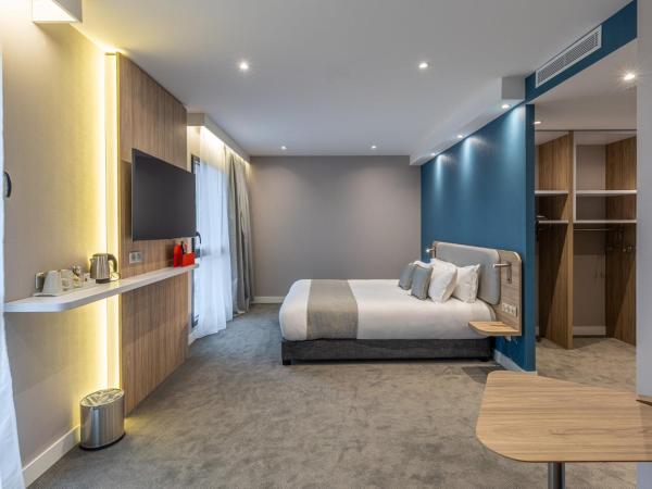 Holiday Inn Express Ajaccio, an IHG Hotel : photo 6 de la chambre chambre lit queen-size standard - accessible aux personnes à mobilité réduite