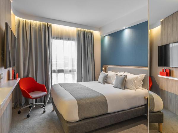 Holiday Inn Express Ajaccio, an IHG Hotel : photo 5 de la chambre chambre standard lit queen-size