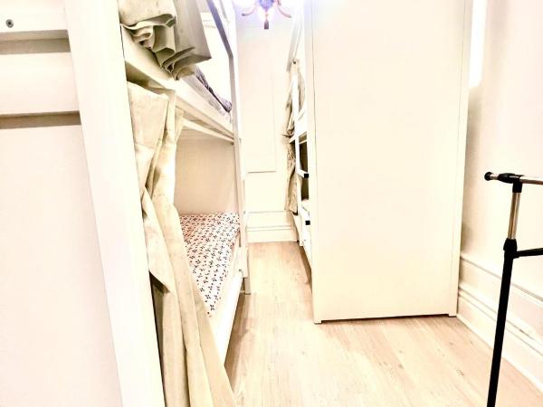 SwissPorto Guest House : photo 3 de la chambre lit dans un dortoir de 4 lits