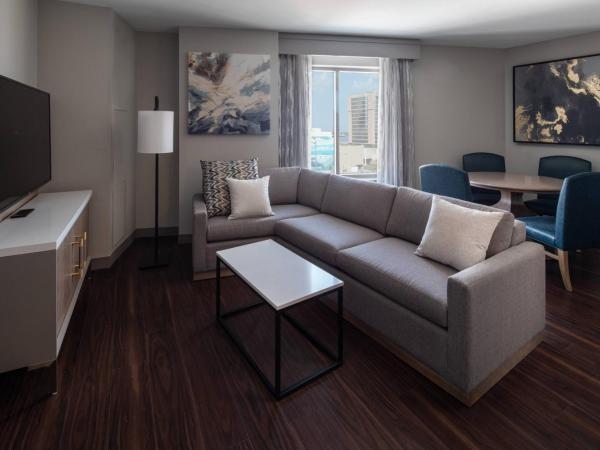 New Orleans Marriott Warehouse Arts District : photo 5 de la chambre suite junior