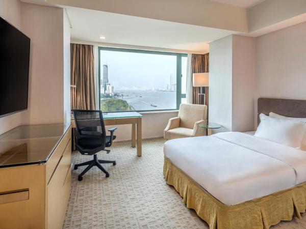Holiday Inn Wuhan Riverside, an IHG Hotel : photo 1 de la chambre chambre lits jumeaux standard avec vue sur la rivière