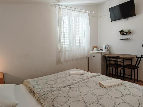 Apartments & Rooms Samohod : photo 8 de la chambre chambre double