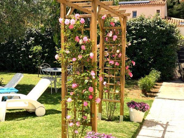 Chambre d'hôtes de charme MERBLEUESOLEIL : photo 7 de la chambre chambre quadruple premium