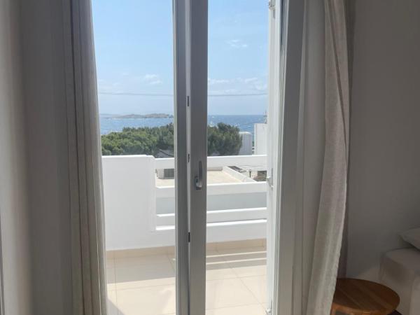 White Myth : photo 10 de la chambre chambre double deluxe avec balcon - vue sur mer