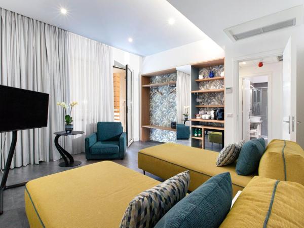 Hotel Tasso Suites & Spa : photo 10 de la chambre suite junior