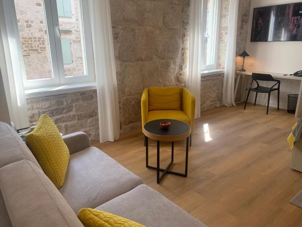 Priuli Luxury Rooms : photo 1 de la chambre chambre lit king-size deluxe - vue sur palais