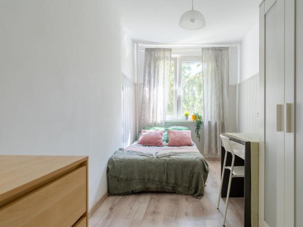 Hostello Airport Budziszyńska - przytulne pokoje blisko lotniska : photo 4 de la chambre chambre double Économique