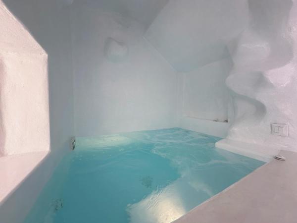 Dagaz Suites : photo 8 de la chambre superior suite with caldera view (indoor hot tub)