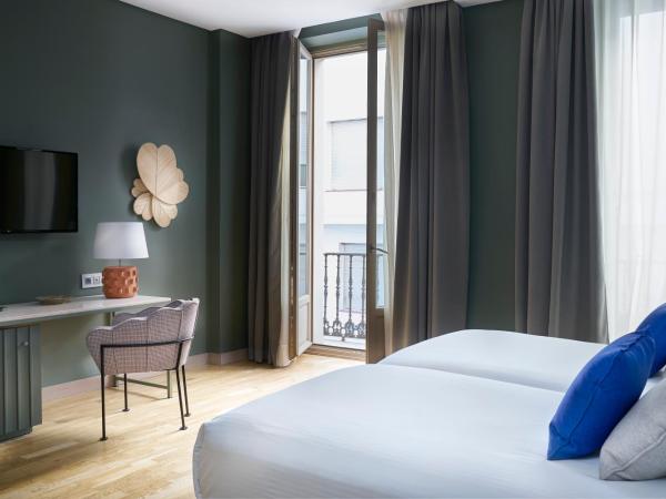 Vincci Selección Posada del Patio : photo 1 de la chambre chambre double supérieure avec balcon