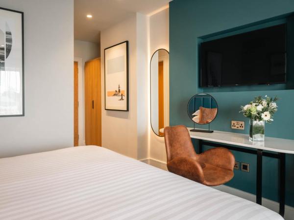 Waterford Viking Hotel : photo 4 de la chambre chambre lit king-size supérieure