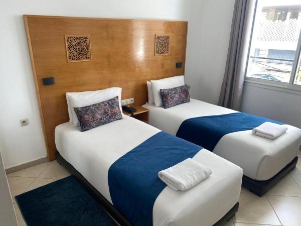 Hotel Miramar : photo 6 de la chambre chambre lits jumeaux - vue sur mer