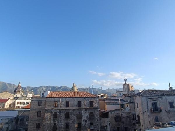 Le Cupole Decò : photo 7 de la chambre chambre double de luxe avec balcon - vue sur ville