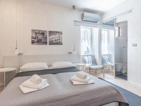 L&B Old Town Studio Apartments : photo 3 de la chambre studio 1