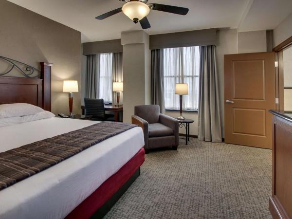 Drury Plaza Hotel San Antonio Riverwalk : photo 1 de la chambre chambre lit king-size deluxe