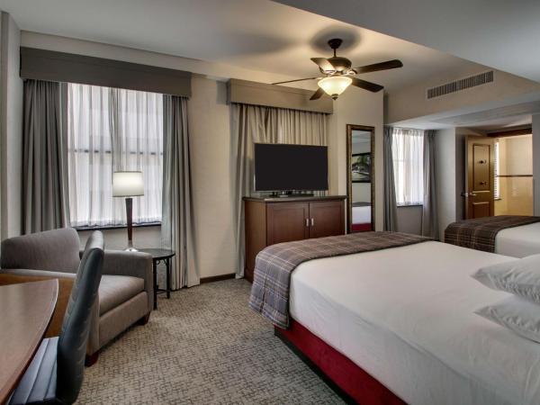Drury Plaza Hotel San Antonio Riverwalk : photo 1 de la chambre chambre deluxe avec 2 lits queen-size