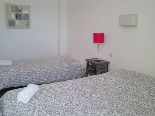 Hotel Le 5 : photo 4 de la chambre chambre triple supérieure