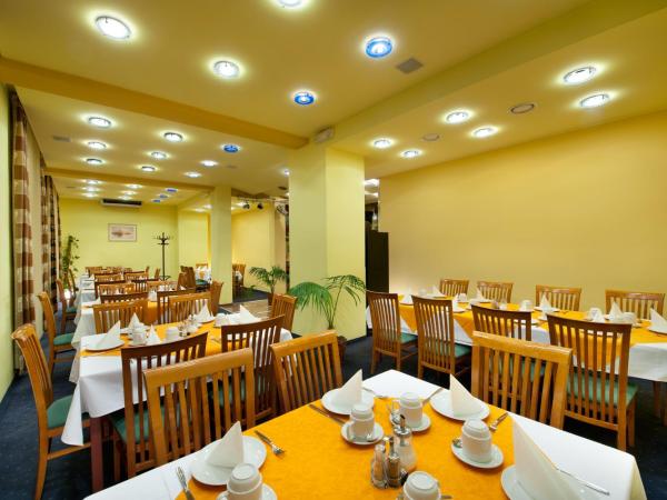 Hotel Henrietta : photo 2 de la chambre chambre triple