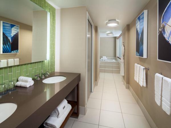 The Westin San Diego Gaslamp Quarter : photo 6 de la chambre suite en duplex avec 1 lit king-size et canapé-lit