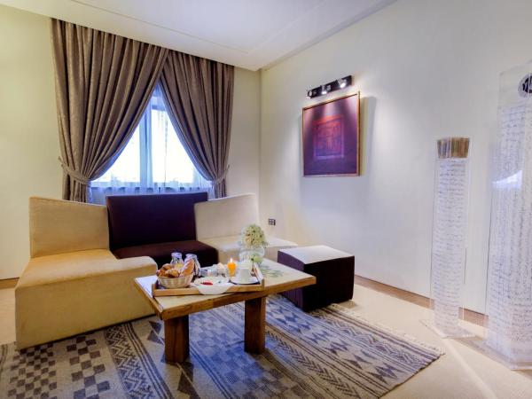 Business Hotel : photo 6 de la chambre suite deluxe avec baignoire spa