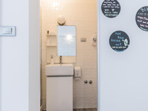 L&B Old Town Studio Apartments : photo 10 de la chambre appartement