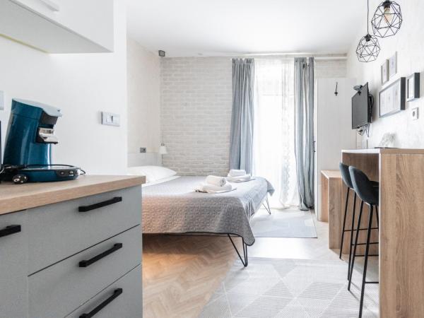 L&B Old Town Studio Apartments : photo 4 de la chambre appartement