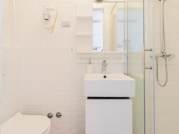 L&B Old Town Studio Apartments : photo 3 de la chambre appartement