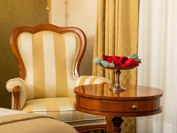 Hotel Niko : photo 6 de la chambre chambre double avec balcon - côté mer