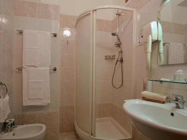 Hotel Eden : photo 8 de la chambre chambre double