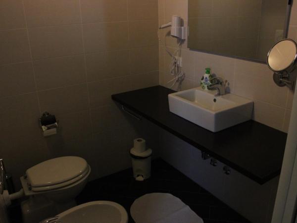 B&B Fanzago : photo 8 de la chambre chambre lits jumeaux